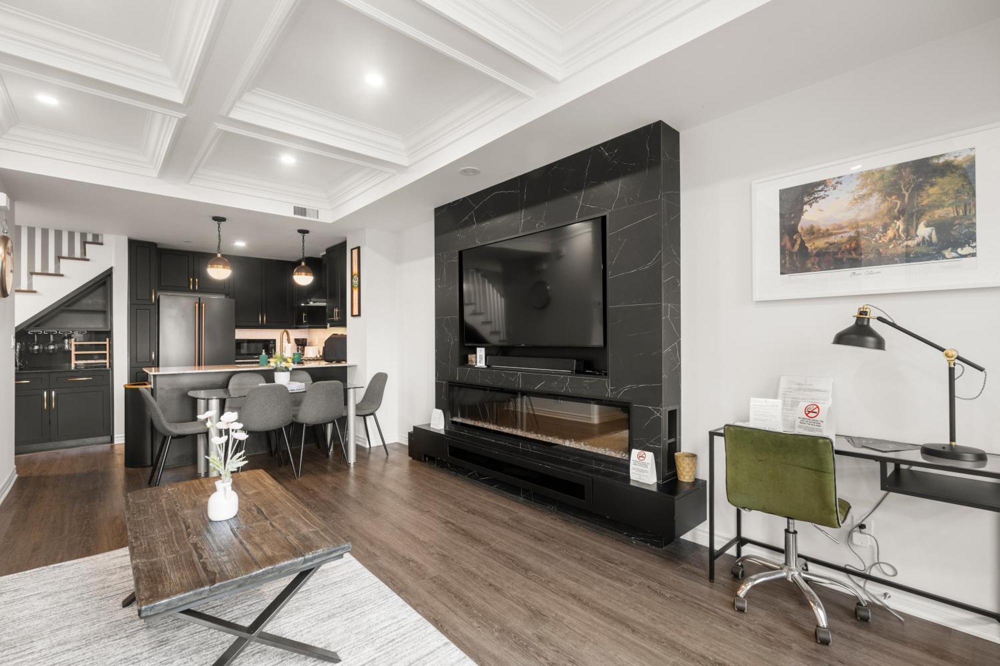 Globalstay Luxury Townhouse Minutes Away From Waterfront โตรอนโต ภายนอก รูปภาพ