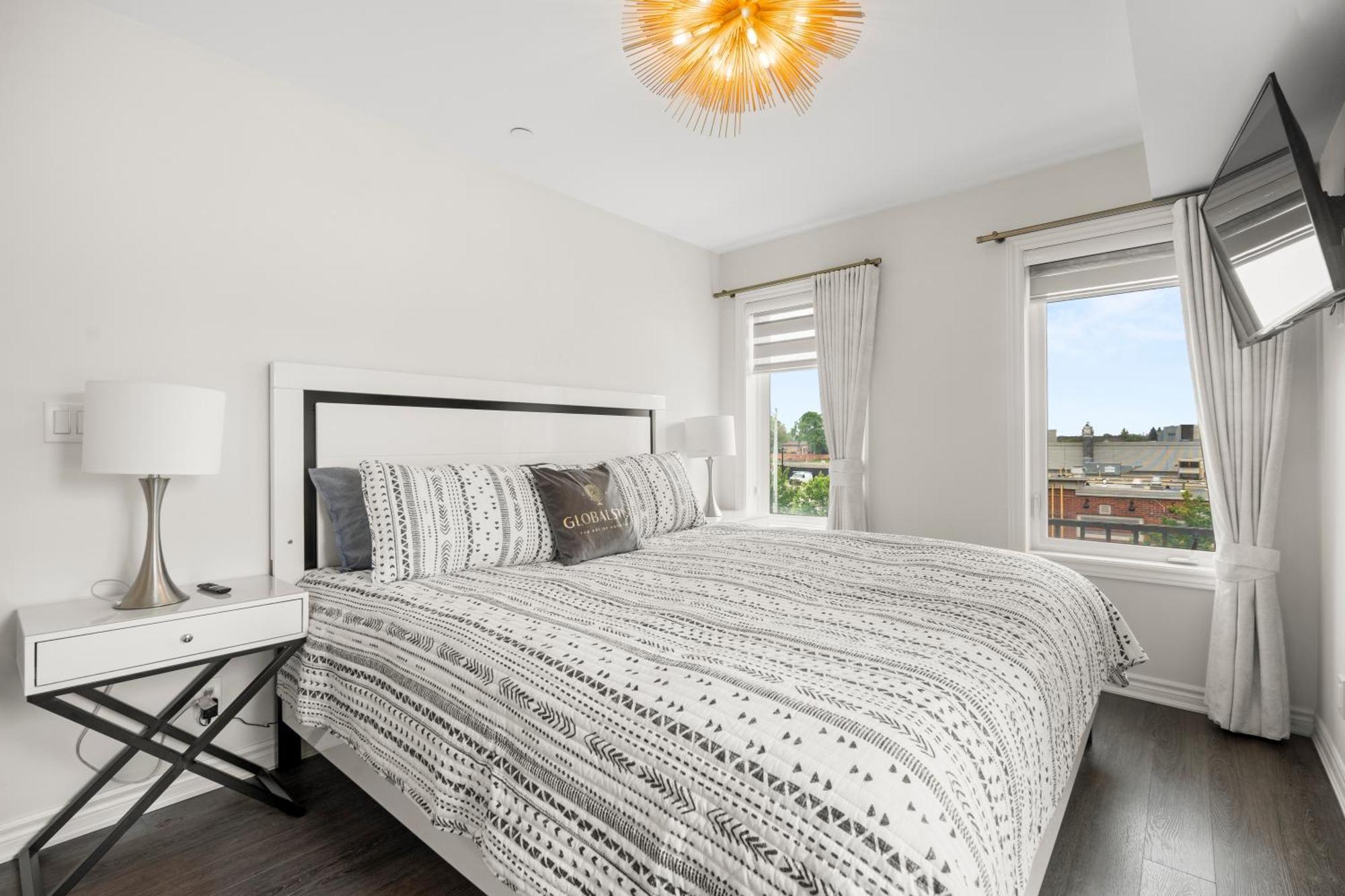 Globalstay Luxury Townhouse Minutes Away From Waterfront โตรอนโต ภายนอก รูปภาพ